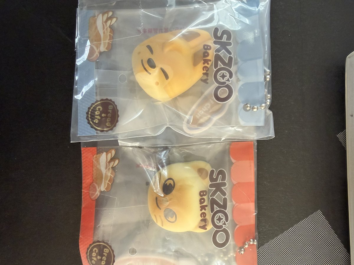 chickendayo's tweet photo. StrayKids スキズ skzoo ベーカリーチャーム ガチャガチャ 交換

譲=ジニレット🥟　ウルフチャン　🐺
求=ポガリ🐥

郵送での交換希望です。
お気軽にお声掛けください🍀 https://t.co/iCmE59MMPA