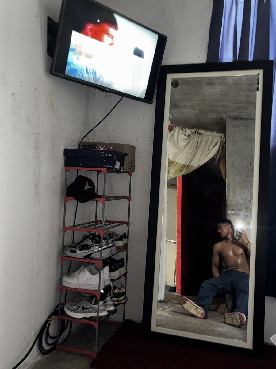 Daniel30u's tweet photo. Noches por qué bueno yo. 🤷🏽😂 https://t.co/qRjjjJayGd