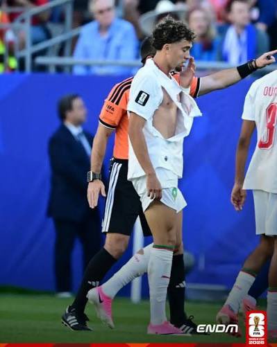 warda_news1's tweet photo. 🚨 وصول المنتخب المغربي لارض الوطن وسط هتافات الجمهور والمحبين.
شكراً لكم وشكرا لكل قطرة دم سالت في أرض الملعب ومن نسي هذا الدم الذي سال فليس بأصيل.

🚨 لن أشارك في حملة وضيعة ضد أبطالنا ‼️وحسب معلوماتي دخلت فيها أقلام مدفوعٌ لها وقلوب تَشرُّ حسداً وكمداً مما قدمه المنتخب المغربي.