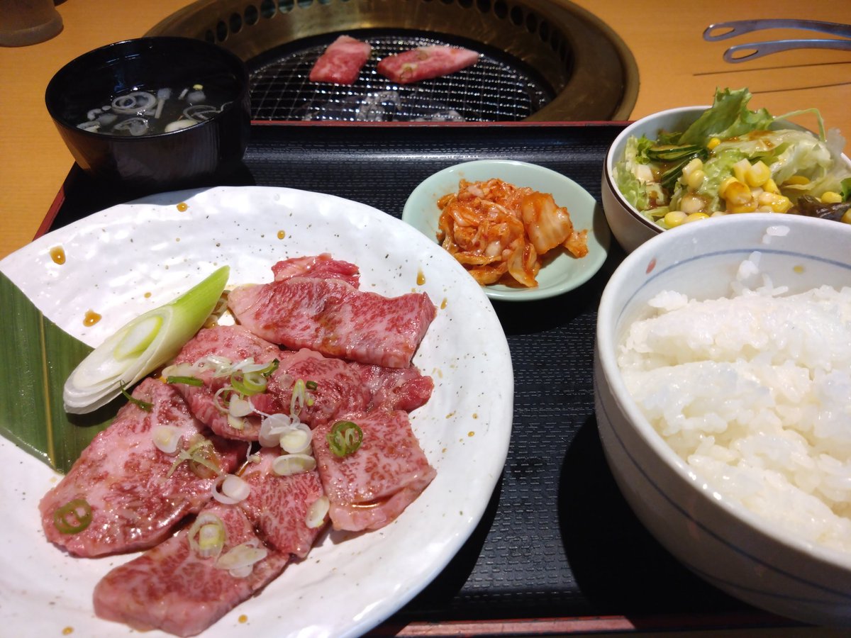 mtvalley51's tweet photo. 焼肉レストラン南大門 燕三条店@三条市

和牛カルビランチ。
何回食べてもここのカルビは裏切らない。 https://t.co/36W6VwQ8Pn