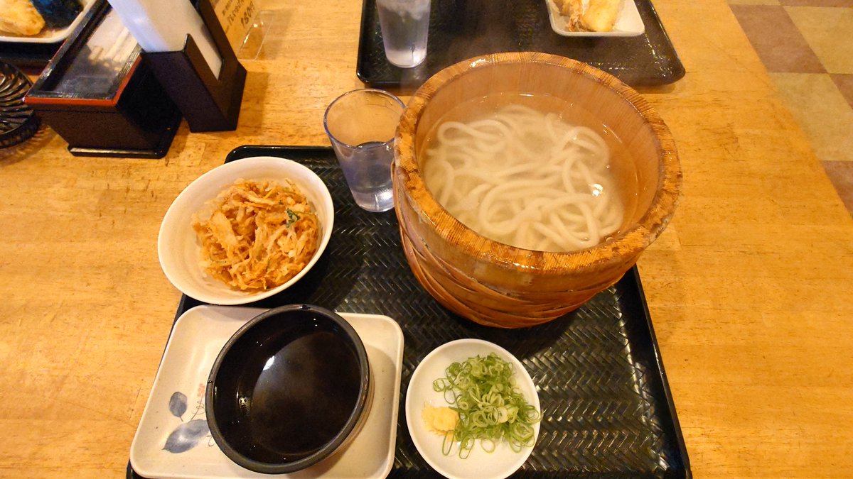 takecnsutar's tweet photo. 釜揚げワラビー https://t.co/sfEtg7CsM2
