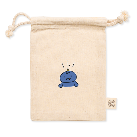 P_natu_shop's tweet photo. 大人しい青鬼を発見💡

Tシャツトリニティさんで
「おに（青）」の商品を販売中👹

無口なかわいい青鬼のイラストです！
Tシャツやバッグ、雑貨など多くのアイテムになっています🌷

商品はツリーのリンクからチェックしてみてください♪ https://t.co/6hbHLsZb1c