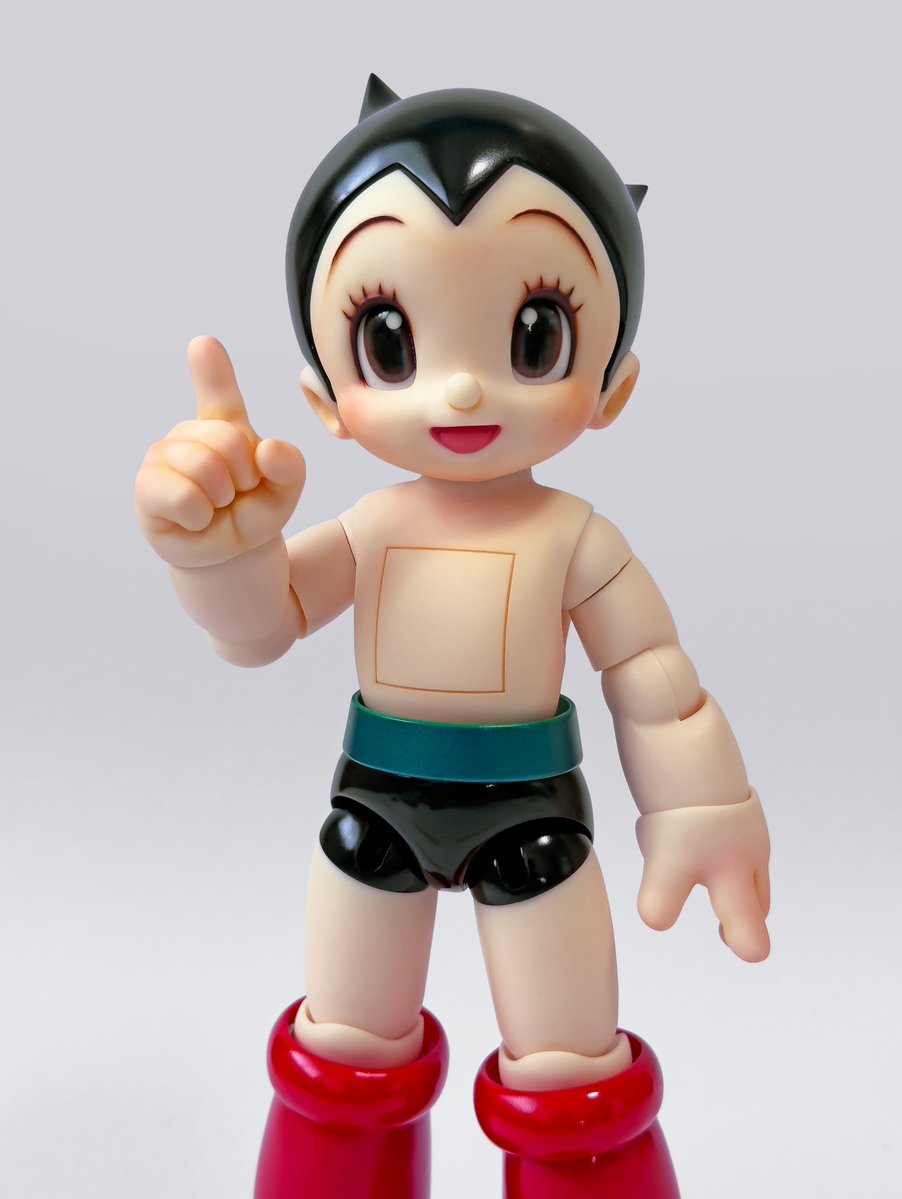 plamogay's tweet photo. 可動するアトム
ポーズをつけた写真です。 https://t.co/wxDxAl2Rfr