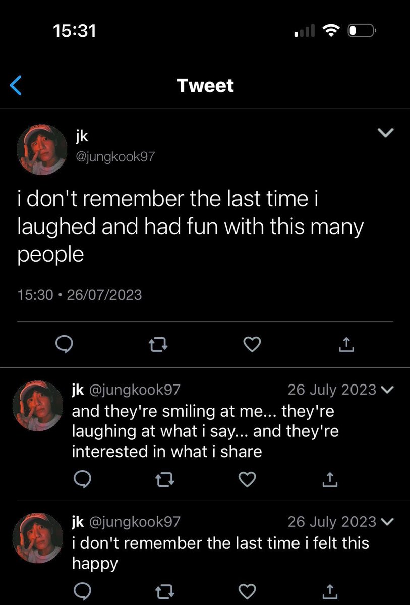 reflectyoon's tweet photo. ot7 au

where jungkook just wants 1 person who will love him.

instead, he finds 6 https://t.co/ionVDx0MT7