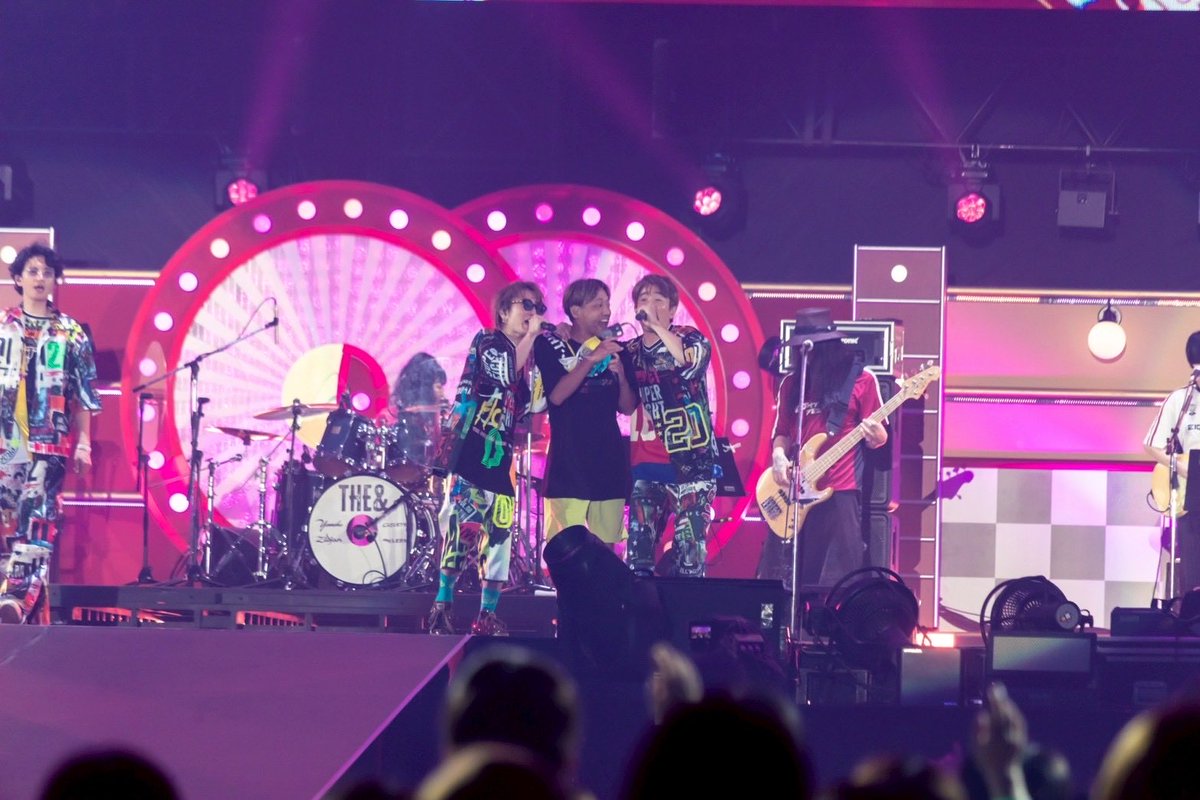 OR_HIROKI's tweet photo. 以心電信のコラボだけでもエグいのに、楽曲提供したDo it!!!!!を同じステージで歌わせていただけるなんて、、、一生の思い出！

X @Infinity_rJP
Instagram @super_eight_official https://t.co/OSSm5Wxuya