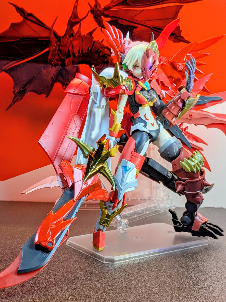 waino_narehate's tweet photo. 『ドラゴンスレイヤー・ヴィアトリス』

​故郷を竜に奪われ復讐を誓うシスター。

力を得るため憎き竜との禁忌の契約を結び、体半分が竜になりつつも彼女の冷徹な理性はその力を制御していた。

​「この身が竜に成り果てようとも、私は全ての竜を狩り尽くす」

#二大フェチ30MS総選挙
#クール派 https://t.co/cXIyuMLtiU