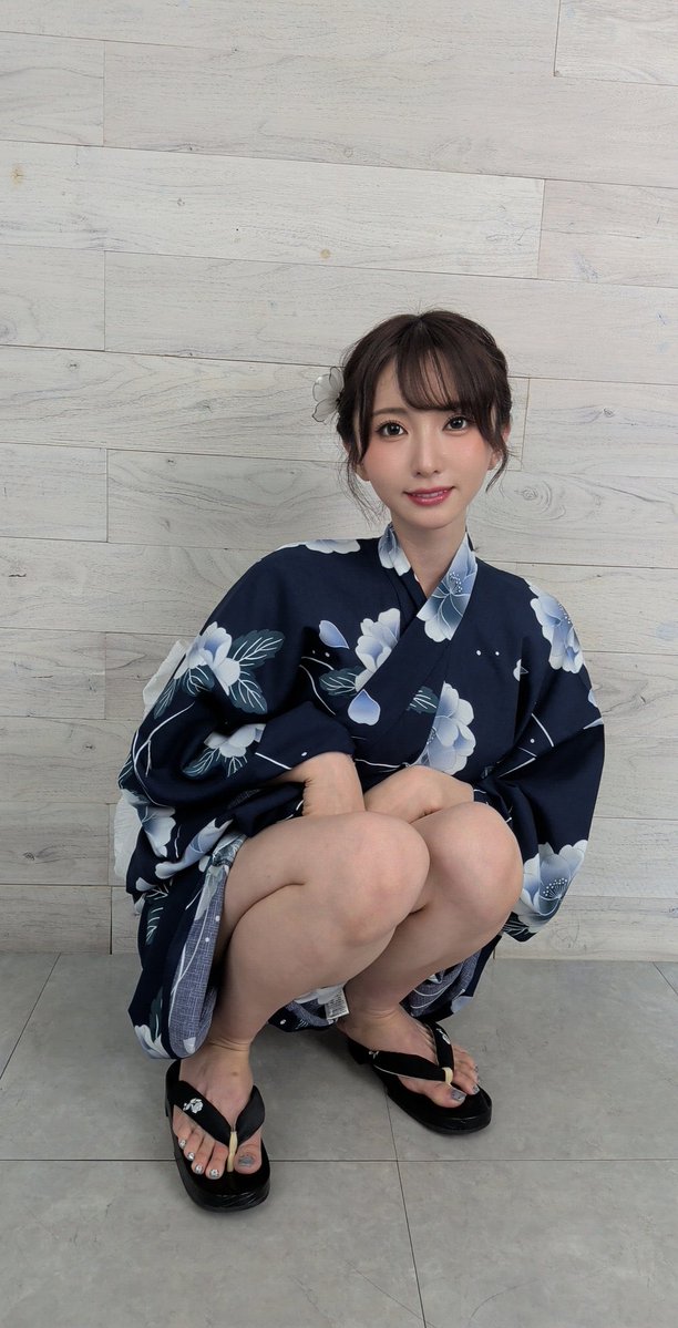 newwife_yuuka's tweet photo. 10日の船プレ、ありがとうございました🤍

事前に「夏らしい衣装で行くね」ってツイートしていたんですが、みんなにはすぐ「浴衣だ！」ってバレていて、たくさん言われちゃいました😂笑

今回は、一周年作品で着た浴衣に少し似たデザインを探して着てみました👘✨
いつもより少し大人っぽい雰囲気だったけど、似合ってたかな？☺️

久しぶりに船プレでみんなに会えて、本当に嬉しかったです。
素敵な差し入れもありがとうございました🎁🤍

船プレは私にとって、とても大好きで大切な場所です。
これからも大切にしていきたいと思っています。

これからもよろしくお願いします🫶

※ツイート内の画像は、船プレ公式Xよりお借りしています。ありがとうございます✨