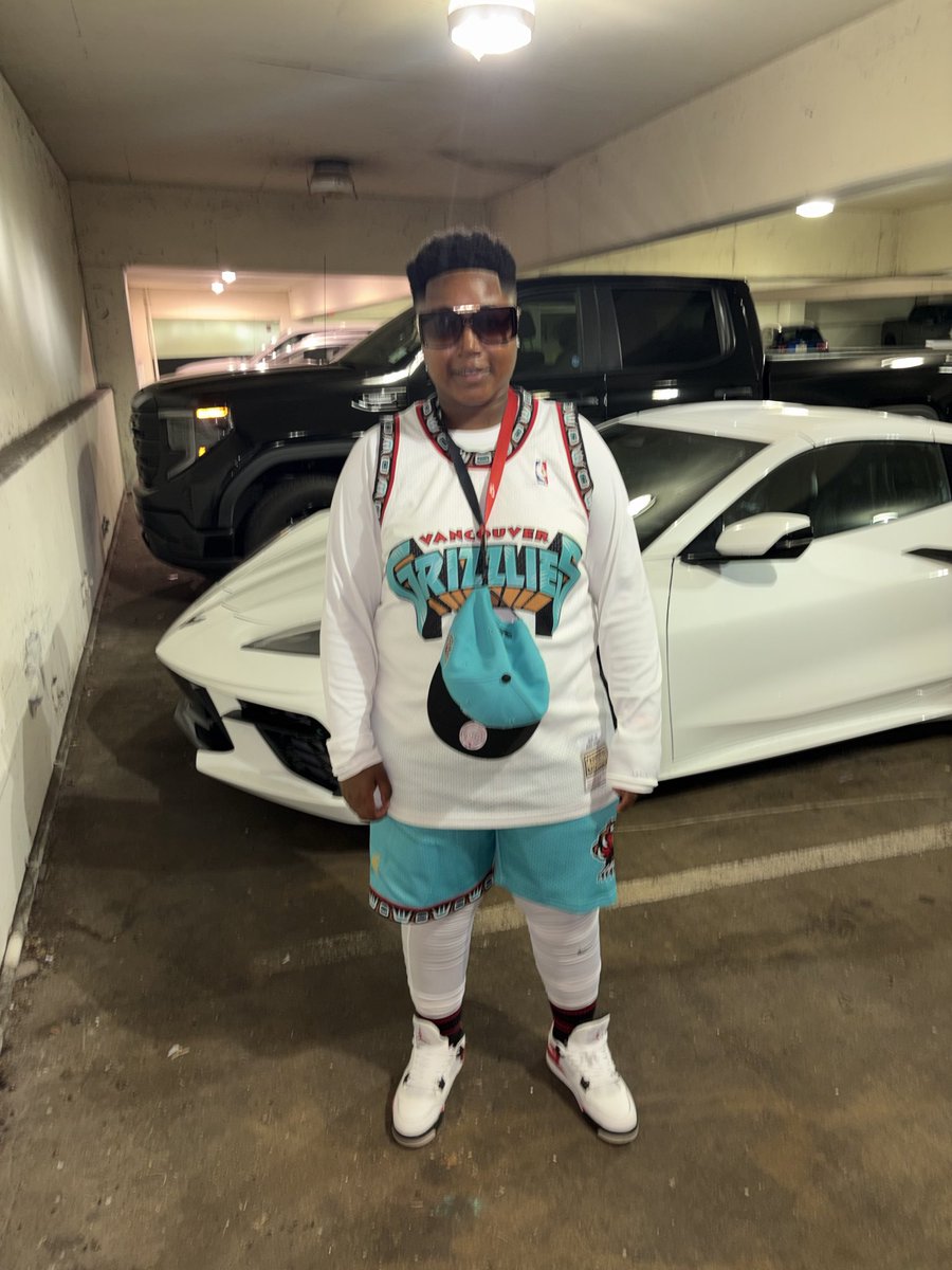 3Justis's tweet photo. 23Justis 😍💈💵🤴😍💸 https://t.co/QKcV5QYz0C