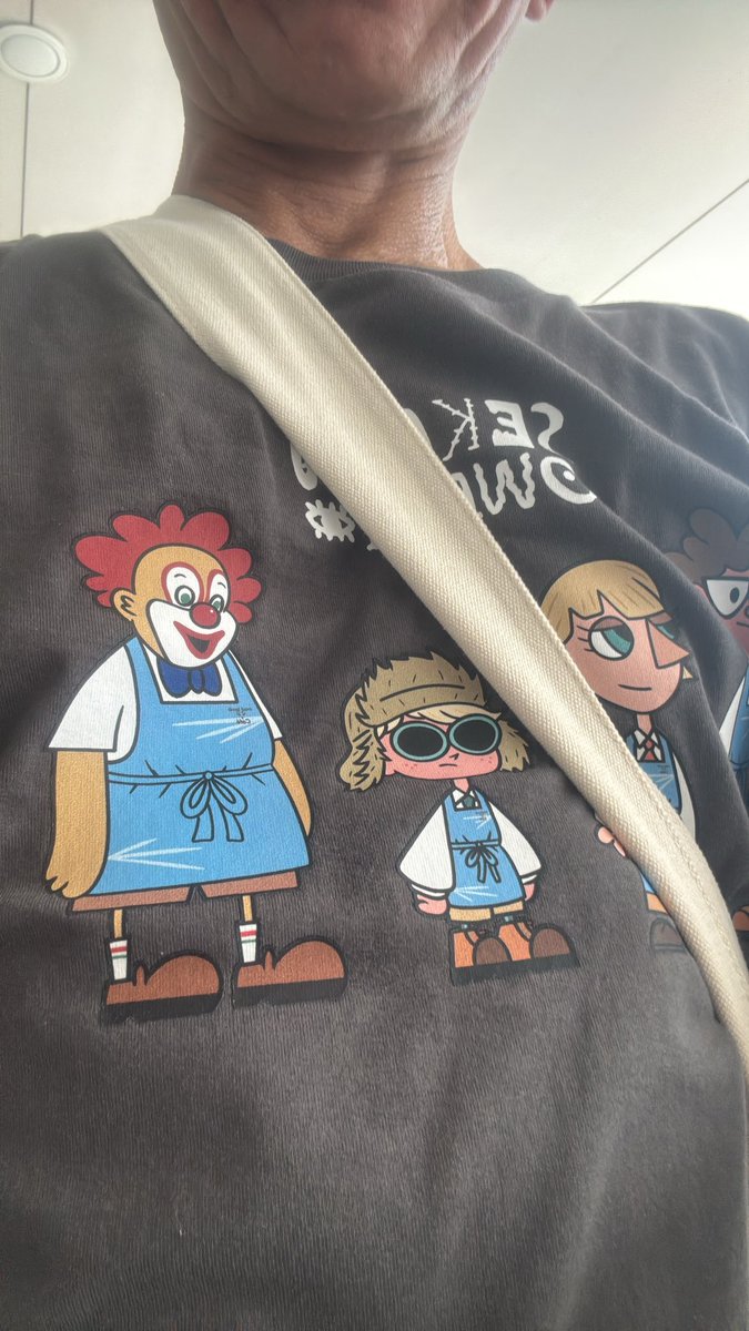 kotetutochibi's tweet photo. @MIKU10714220 今からファンクラブブースに行きます
服装はコレです https://t.co/TyjBPv3scB