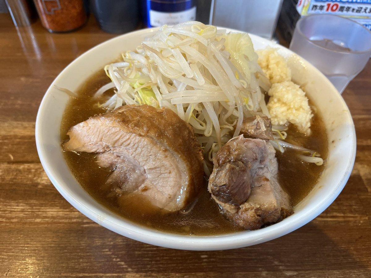 miya011272's tweet photo. 麺屋しをん

ラーメンニンニク

豚がおいしかった https://t.co/wroqTSG8Y5