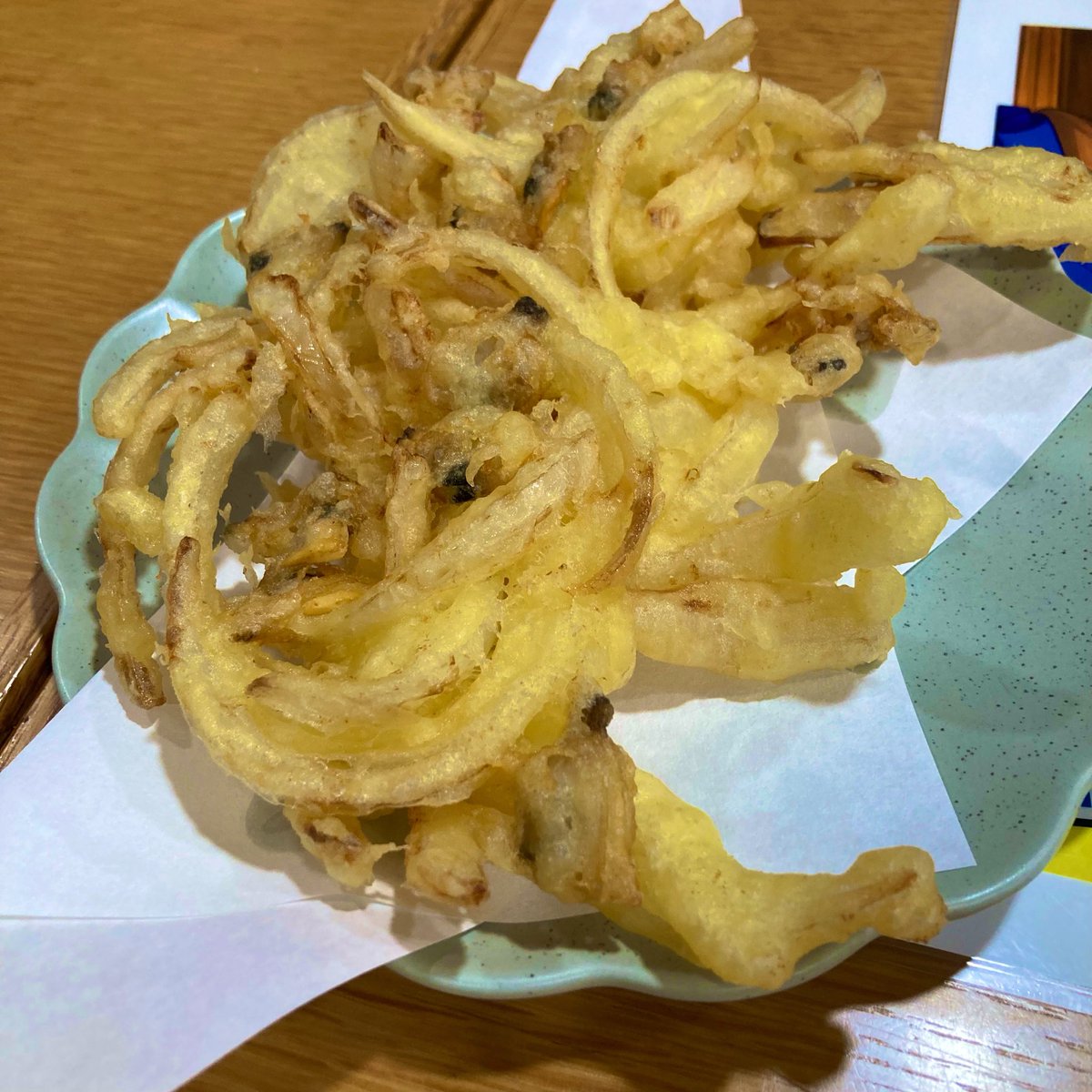 yaamiy1999's tweet photo. あとはぶっさんのお墓見て、あさりそば食べて帰ってきたよーあさりそば美味しかった！
昔は子が浜屋のバー弁が好きで通って食べに行ってましたが(よく考えると変だな…)久々の木更津楽しかった～木更津好きだなあ💚 https://t.co/WwSc1bFODY