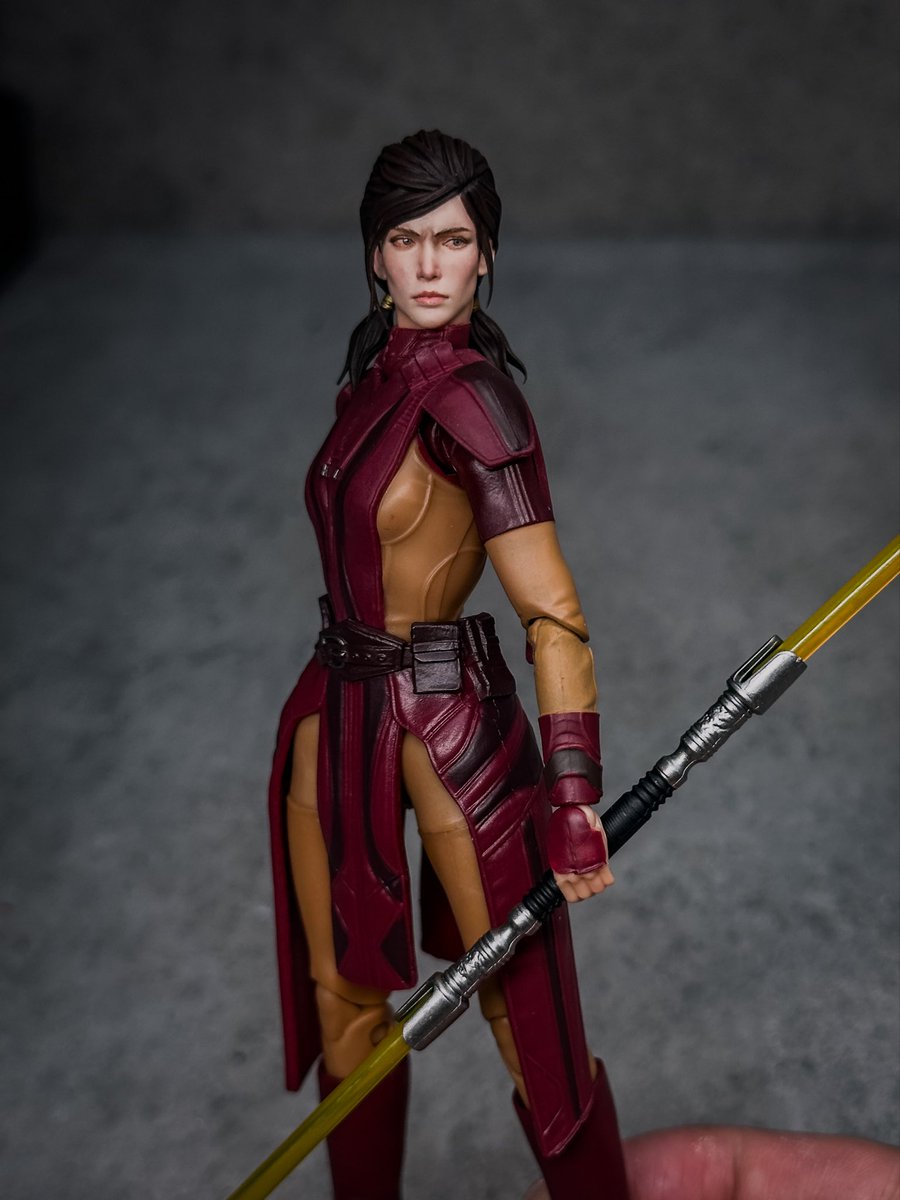 bucky_spike's tweet photo. スターウォーズ(Knights of the Old Republic)
バスティラ シャン ブラックシリーズ
カスタムヘッドペイント代行

こちらのキャラ存じ上げませんでしたがレヴァンの奥さんなんですねー！ https://t.co/8OXvO04UyV