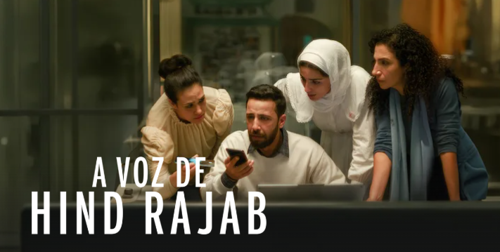 thiagobarata87's tweet photo. DESTRUIDOR! O drama "A Voz de Hind Rajab" chegou na Netflix.

O filme usa uma ligação telefônica real para denunciar a verdade em solo palestino aos olhos de uma menina à espera de resgate num carro atingido pelo exército israelense.

É desesperador (e um excelente filme!). https://t.co/YnJpfJ5Ho0