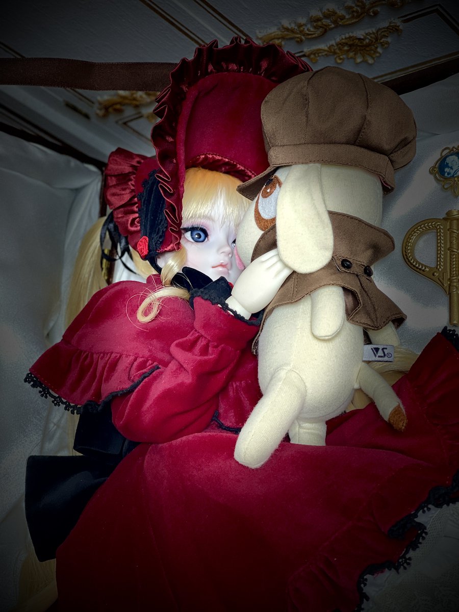 chanel_no1002's tweet photo. 真紅🌹, くんくん探偵🐶🔎と幸せでいてほしい
 @info_PeachPit 

#ローゼンメイデン #rozen_maiden https://t.co/DD5Iw2m0jx