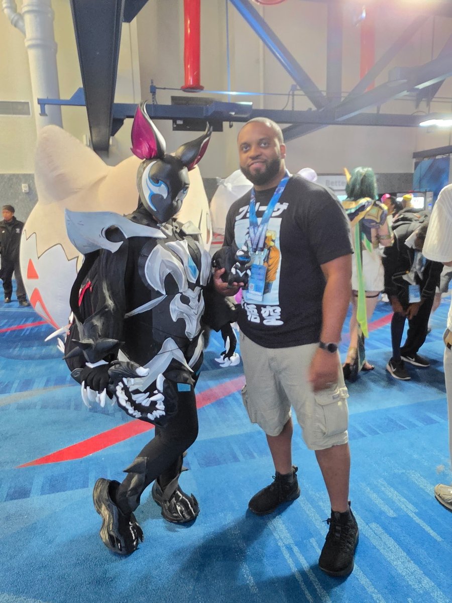 yuki_okino's tweet photo. How yall like my squirrel girl symbiote cosplay that I made myself? #dreamcon2026 #sqsymbiote #squirrelgirlsymbiotecoaplay #yukiokinocosplayer https://t.co/PSJm8P6XPy