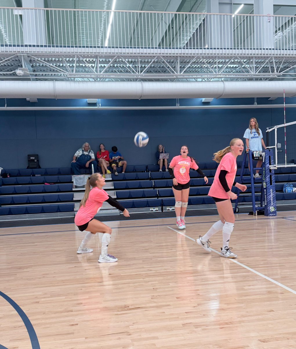 AquinasNation's tweet photo. Congratulations to the volleyball team on earning runner-up in the silver bracket at the UNK team camp this weekend. They ended up 8th out of 15 teams, dropping the championship game to Bellevue East after playing against teams from Nebraska, Colorado, and Kansas. #monarchvb https://t.co/vpyfO9Bgp2