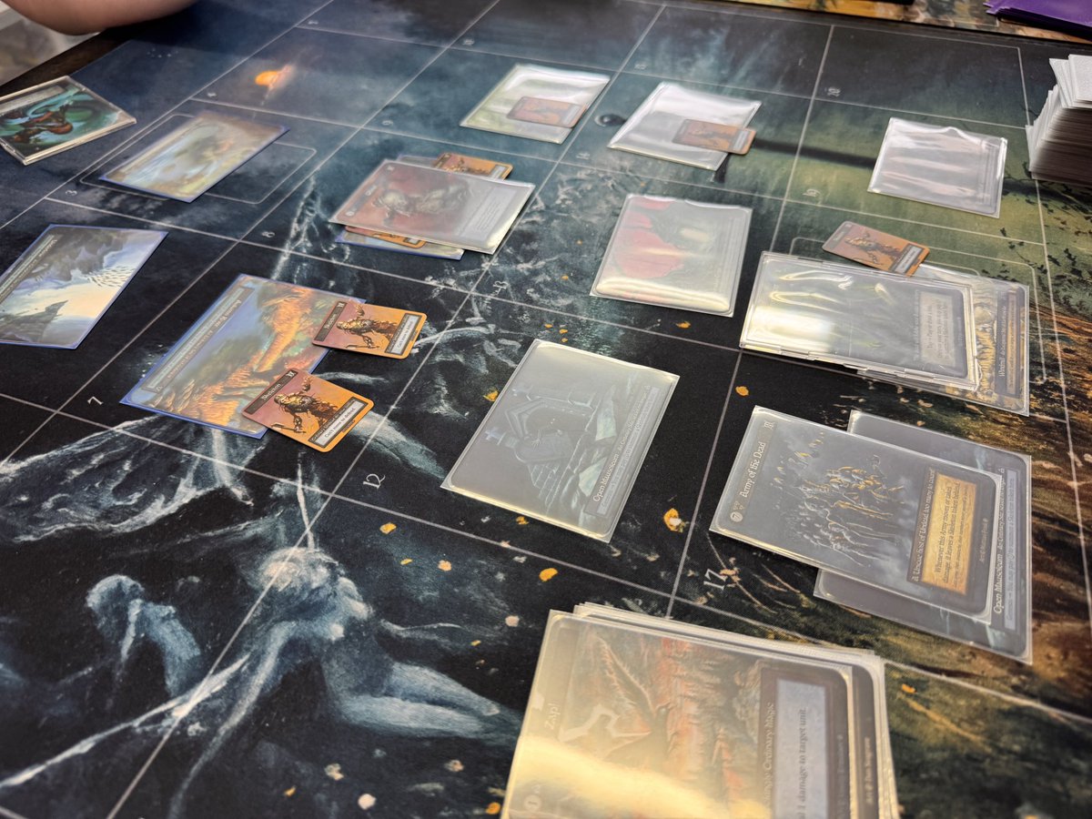 thehouseguild's tweet photo. トレード会なども交えつつ、コーナーストーンイベントが進行中！ https://t.co/4HQ8sw7bsC