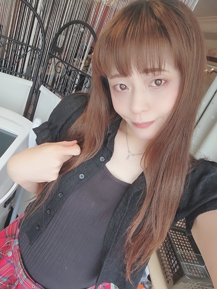 karina_osigoto's tweet photo. ポイントカードはじめました！
今月はポイント2倍だよー
この機会にアシェランテの脱毛であなたも "とぅるすべ肌" にしちゃおーね✨
明日は予約枠に余裕ありますよー
ご予約お待ちしております
@Asherant1 https://t.co/pwsxUMcQOn
