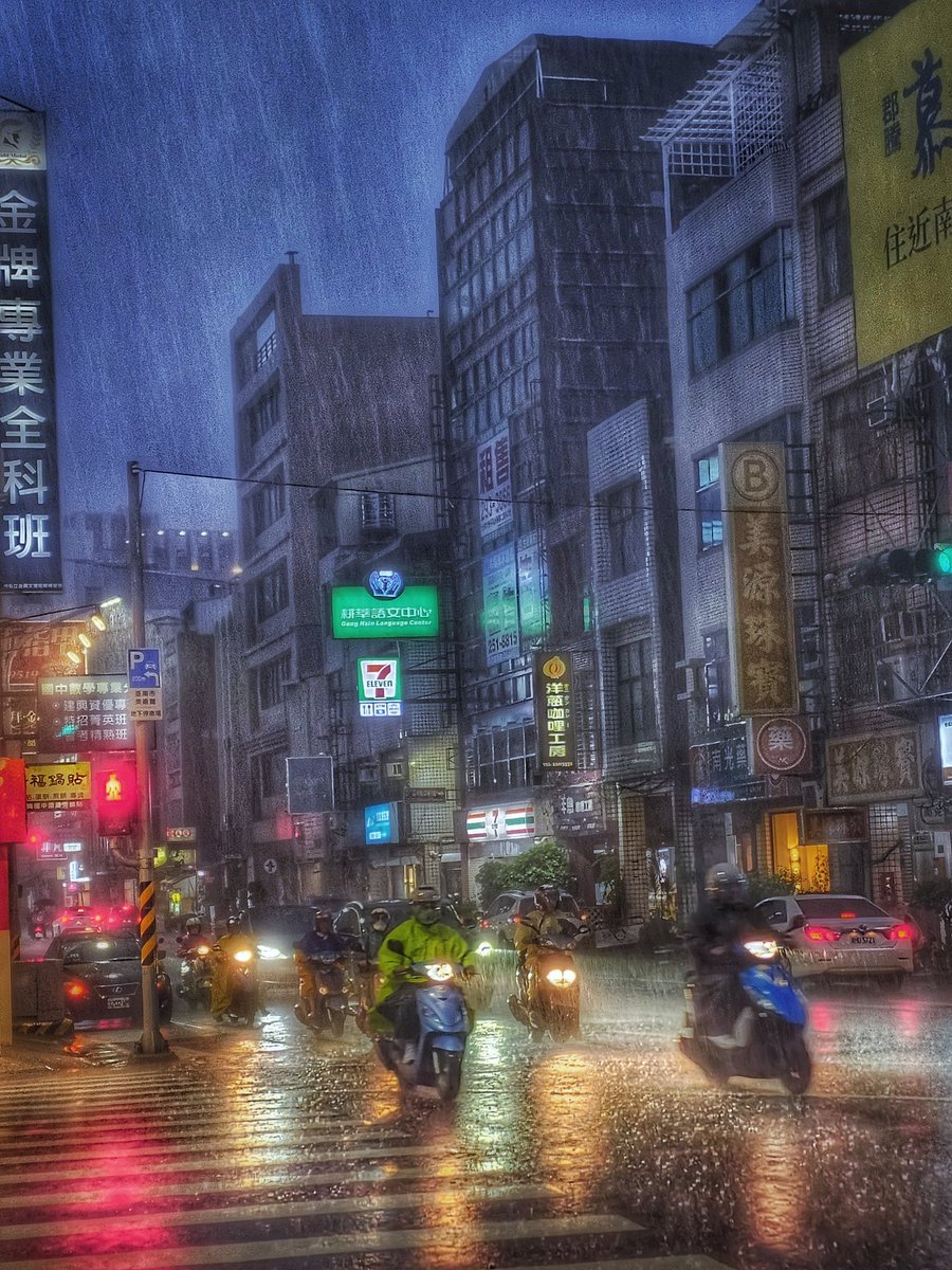 ckckforeskin's tweet photo. Hard rain on night street 

#AsianEmergingPhoto #Taiwan #nightphotography #streetphotography #nightstreet #rainynight #reflection #LightAndShadow #dream 
©️skinskin https://t.co/jgMVIDP0tA