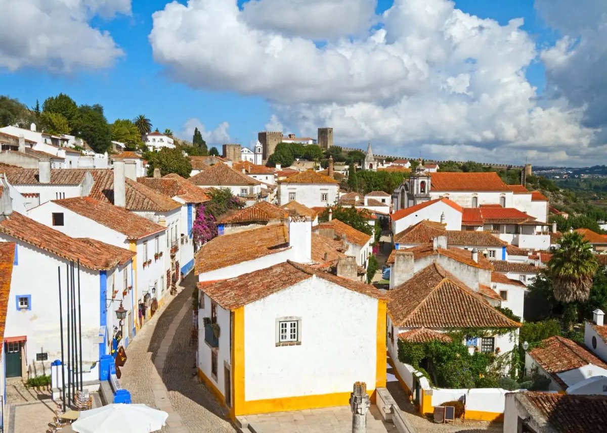 alentejo_1970's tweet photo. Driving between #Porto and # Lisbon? Don’t make it just a transit day. Coastal towns, hidden gems, historic villages, and unique places most travelers drive right past. 🇵🇹 https://t.co/SB2YXtupWp