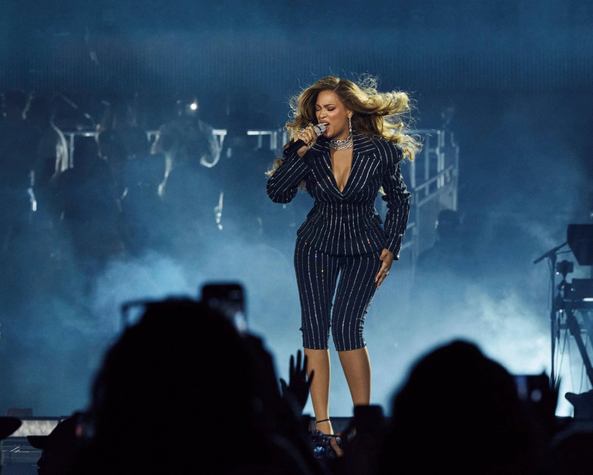 zhiogui's tweet photo. @beyonceaccess https://t.co/wGVhTMepgy