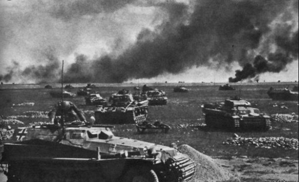latiniano's tweet photo. 12 июля 1943 произошло Прохоровское танковое сражение, завершившееся поражением красной армии, имевшей 3-кратное превосходство в бронетехнике и потерявшей более 500 танков и САУ 

немецкие потери бронетехники - ок. 60, в основном лёгкие и устаревшие машины, новые "Тигры" были представлены очень ограниченно и их потери составили по разным оценкам 3-7 шт (в зависимости от уровня повреждения)

катастрофические последствия этого поражения Советов могли стать хорошим началом новой летней наступательной кампании Вермахта, однако высадка Союзников в Сицилии 9 июля и необходимость переброски значительной группировки из советской россии в Италию поставили крест на наступательных планах немцев

американцы и англичане в очередной раз спасли русских от краха

на свою и нашу голову..