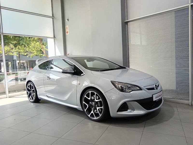 BoitumeloCaleb's tweet photo. R269 990
2014 Opel Astra OPC
2.0L Turbo engine 
206kW &amp; 400Nm of torque 
(111 500 km) 
Partial Service History. https://t.co/vRQMcCZRLy