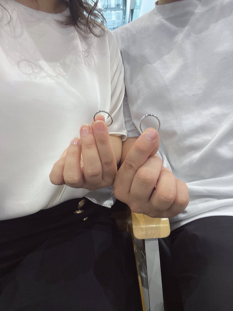 DVaa46WEFk23561's tweet photo. 人妻になり下がったぞ https://t.co/eytKWXtKcc