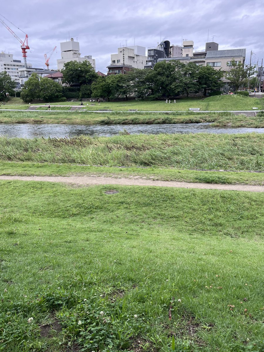 ilbquest's tweet photo. 30年前の今頃は七コンの場所取りとかいって徹マンしてたんだぜ。馬鹿だな。 https://t.co/Tdemi6BpcW