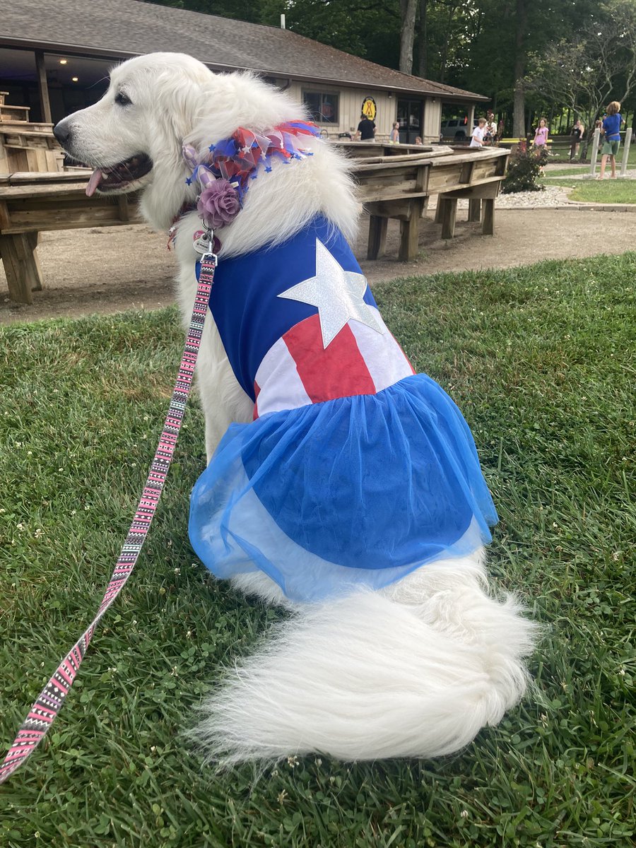 BrittAdams92's tweet photo. Happy Fourth of July! https://t.co/SyxIrZT0vc
