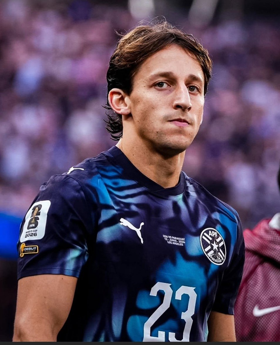 MedioRiver's tweet photo. Terminó un mundial espectacular y sorpresivo de Matias Galarza Fonda.

Fue la figura de un Paraguay que estuvo a la altura.

Veremos que hace #River con él pero debería aprovechar este momento y no bajarle su precio en el mercado. https://t.co/xmsVuHiTRr