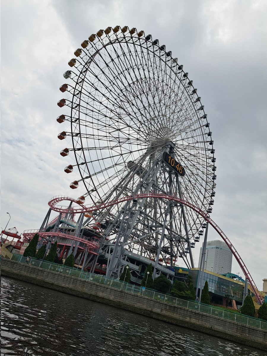 phantom0408's tweet photo. 昨日
横浜にてコナンコラボの水陸両用バスに乗ってきました。
海から見る横浜は魅力的でした。
#横浜 https://t.co/iva6KEOoFW