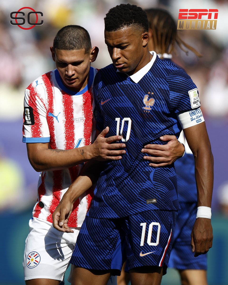 SC_ESPN's tweet photo. NI UN CENTIMETRO DE VENTAJA LE DIO A MBAPPÉ. A pesar de la derrota... ¿Qué puntaje se lleva el partidazo del OREJA CÁCERES ante Francia? ¡Garra paraguaya!

⚽ #ESPNMundial
📺 Mirá los mejores partidos de la #FIFAWorldCup por ESPN, en el Plan Premium de #DisneyPlus https://t.co/up35fP7wwF