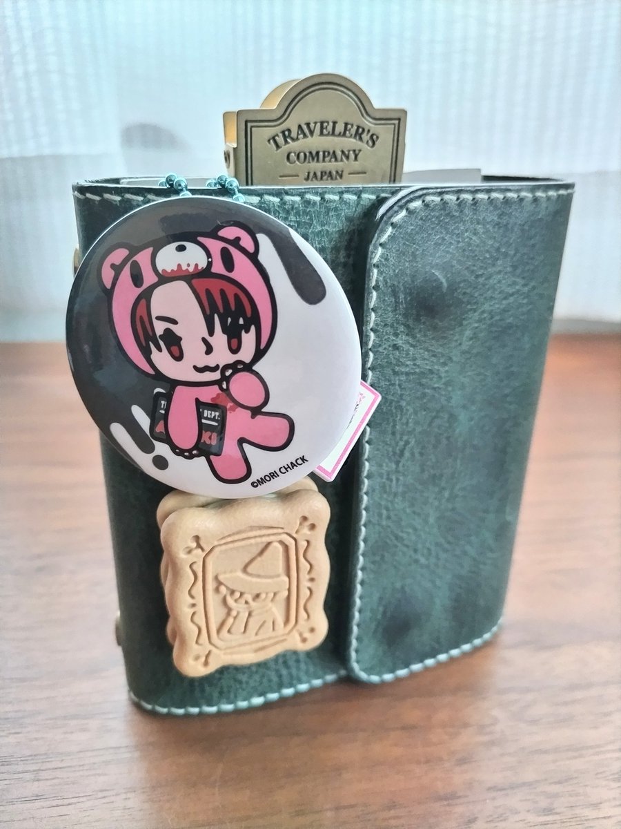 RoTooticky's tweet photo. 持ち歩き用手帳かわいくなった👍 https://t.co/emMCD4HJF7