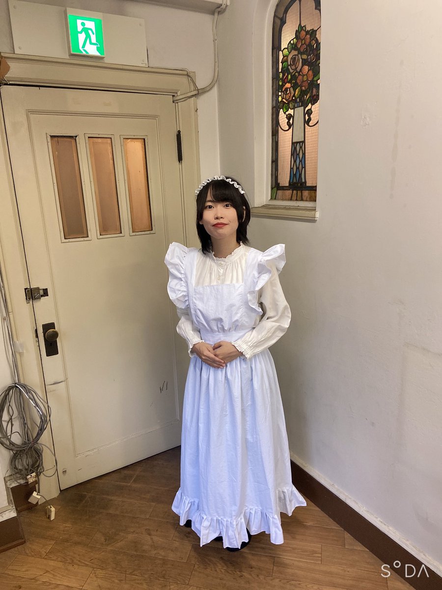 panda_baka's tweet photo. 昨日は朗読劇2日目でした☺️
雨が降って足元が悪い中お越しくださってありがとうございました！
今日は最終日です！今日も今日とて雨ですが、気分を上げて最後まで頑張っていきます(´˘`＊)
昨日演じた給仕さんの服装がお気に入りなので写真撮っちゃいました✧p📷qω•,,´)ﾊﾟｼｬ✧ https://t.co/Gufwqr9VWK