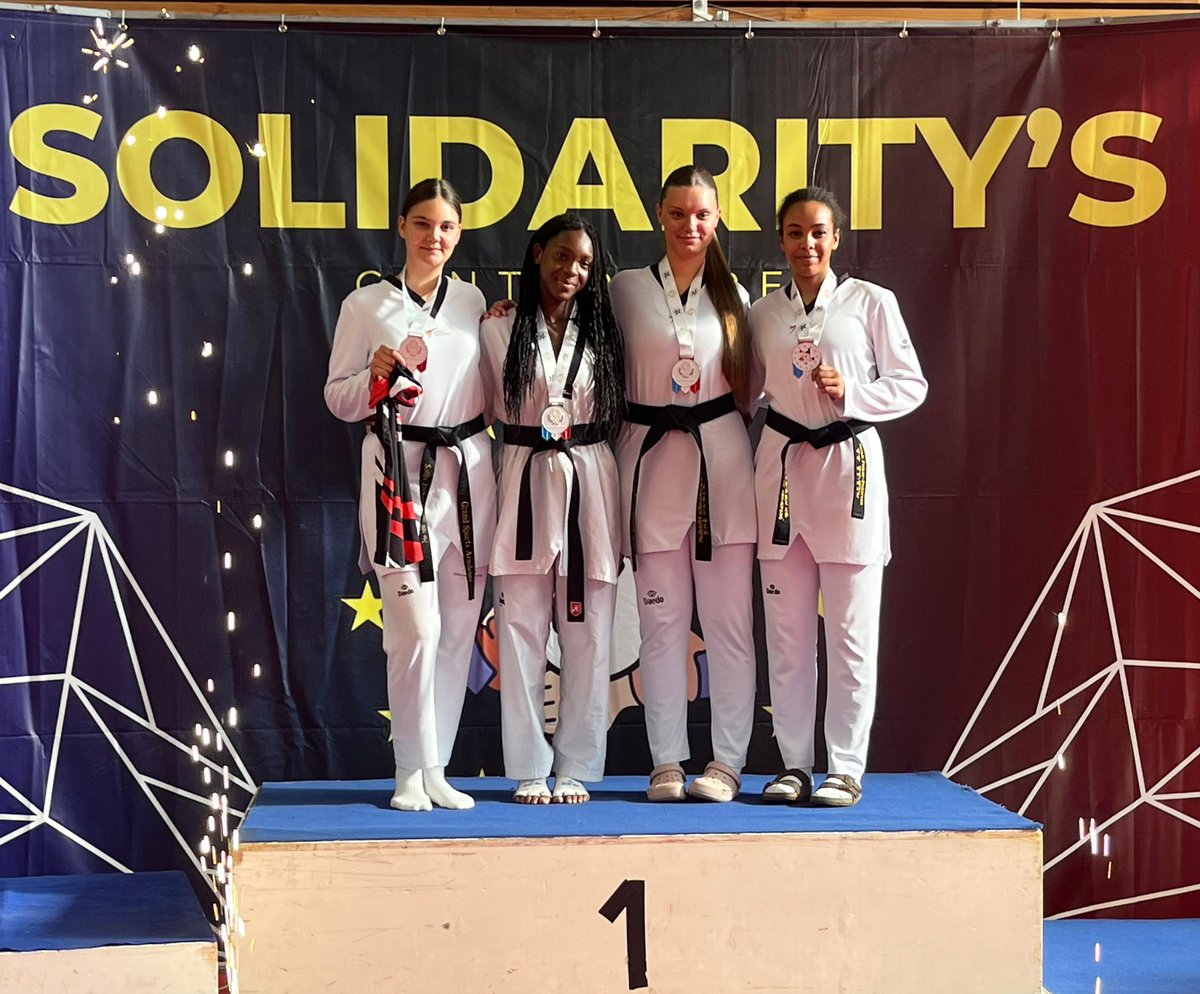 DGSVF225's tweet photo. 🥋 Open Solidarity Center 2026 🇨��

La Côte d’Ivoire débute la compétition avec 4 médailles chez les juniors : 🥇1 or, 🥈2 argent et 🥉1 bronze à Montargis.

#DGSVF #TeamCIV https://t.co/r4qsLiDnbM