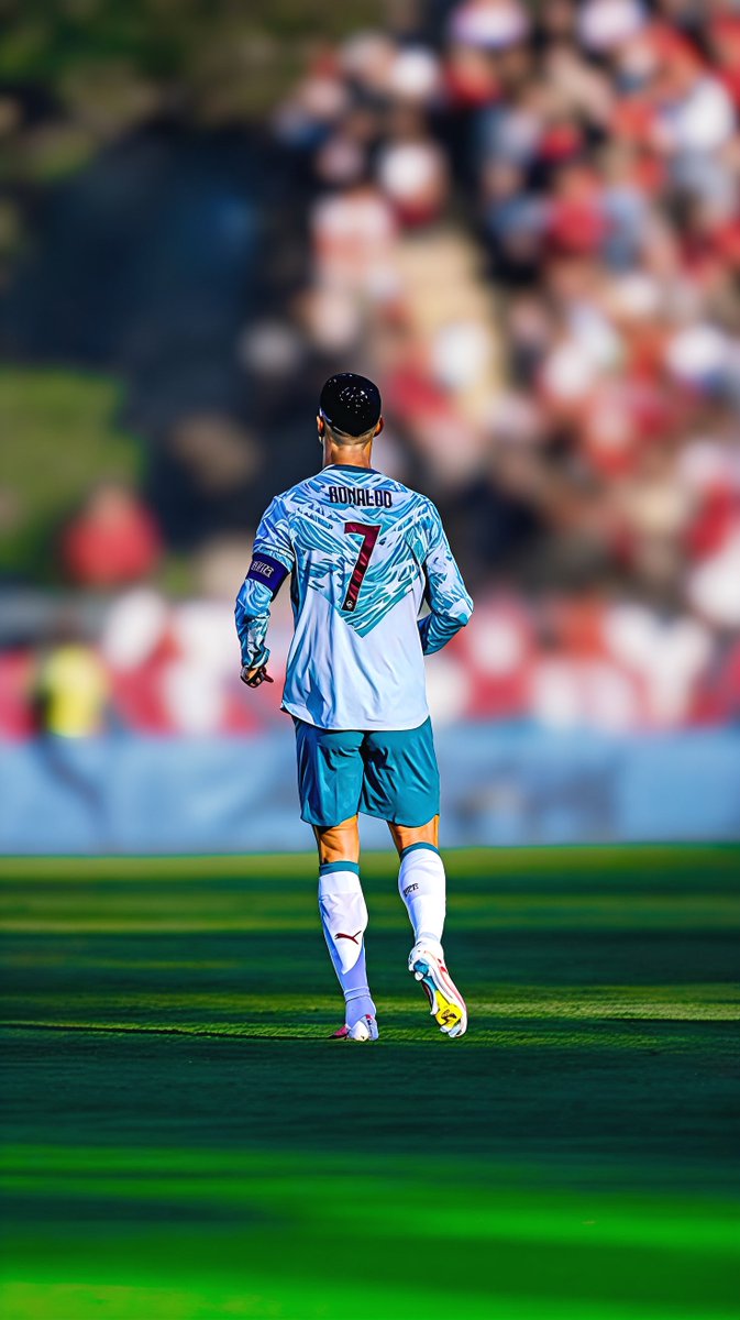 Classisco123's tweet photo. Ronaldo | 4k🐐 https://t.co/NphIqubxPb