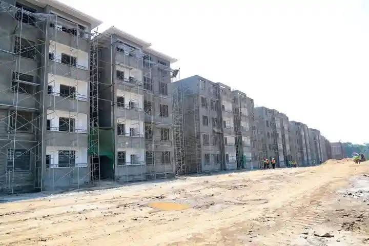Broadbasedgal's tweet photo. 3285 Kahawa Garrison affordable housing units progressing well

What was Uhuru Kenyatta doing with our money? https://t.co/YM60UXQO52