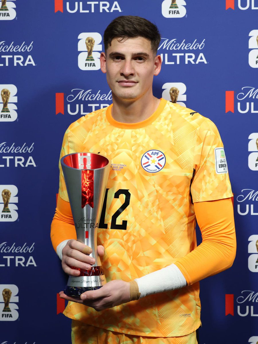 BrunoPont's tweet photo. 🇵🇾 Orlando Gill fue elegido como el MVP del partido, luego de su tremenda actuación ante Francia.

@rockandpop955
@nanduti
#LaGranJugadaMundial https://t.co/F2NGbM09VU