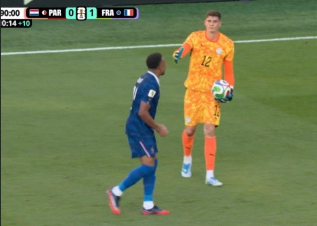 Bombillismo3's tweet photo. Si lo hace Mbappé esta mal, es una mala persona, no sabe perder etc. Lo hace Messi, es un crack jajajajaja https://t.co/KZ2vWJ6TsC