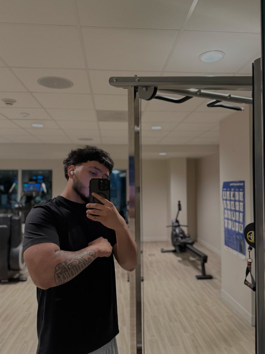 bunjithad's tweet photo. Still building 🫩 https://t.co/l0D7dJcfql