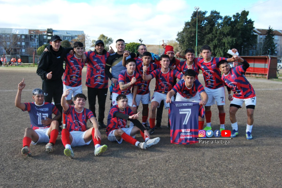 pasealaliga's tweet photo. #ReservaB #Masculino
El equipo de #Montoro que hoy ganó y se coronó en la categoría. https://t.co/UEQHkNxqhO