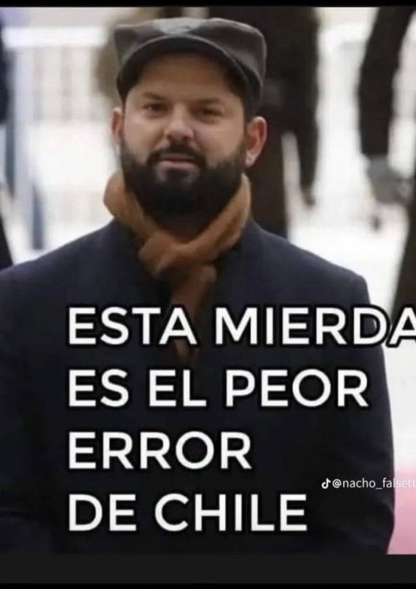 pdv1931's tweet photo. @T13 Y el demente de @GabrielBoric no pierde la oportunidad para utilizar a la niña para sus fines populistas https://t.co/qXvQAfshfl