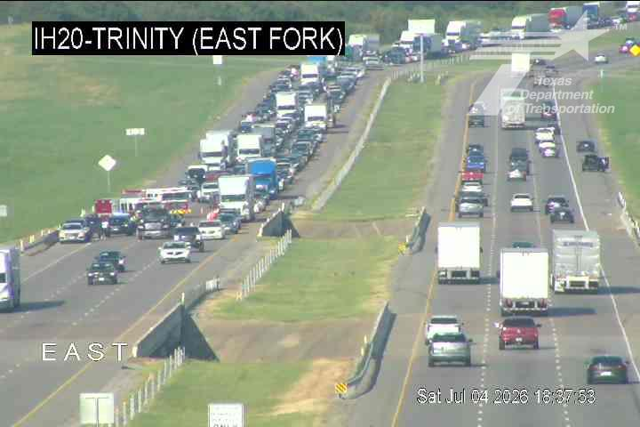 krldtraffic's tweet photo. #Markout: WB IH-20 @ FM 740, a crash blocks the 2 right lanes - delays from Trinity (East Fork) @KRLD #KRLDTraffic #1080KRLD #trafficalert @TxDOTDallas https://t.co/WyfXTKAEMl