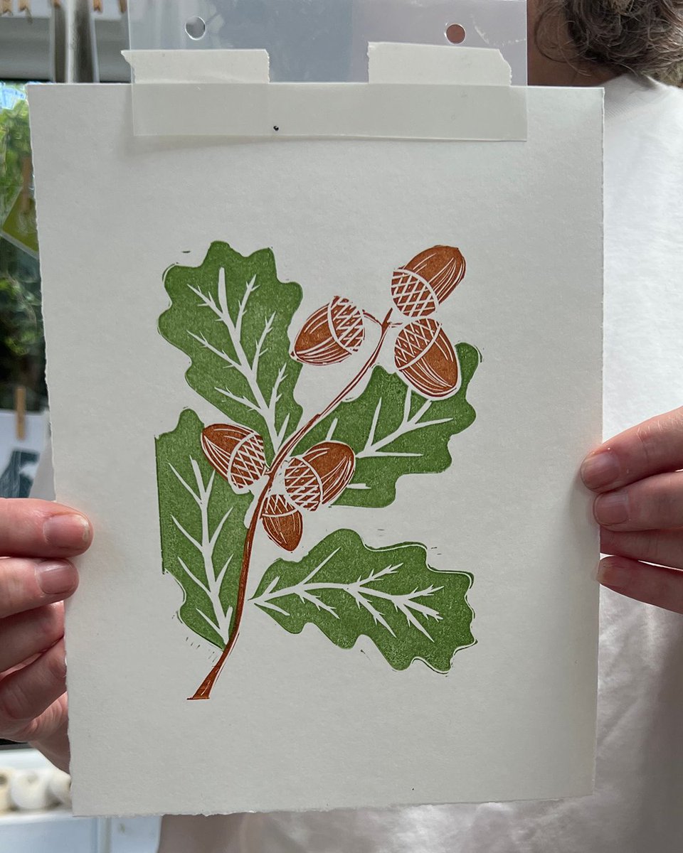 Design_York's tweet photo. A brilliant day making two-colour lino prints using the multi-block technique. Join my online course from anywhere in the world. 👉 https://t.co/57aOMoQJyS
#Linocut #LinoPrinting #Printmaking https://t.co/AEwVsxJObT