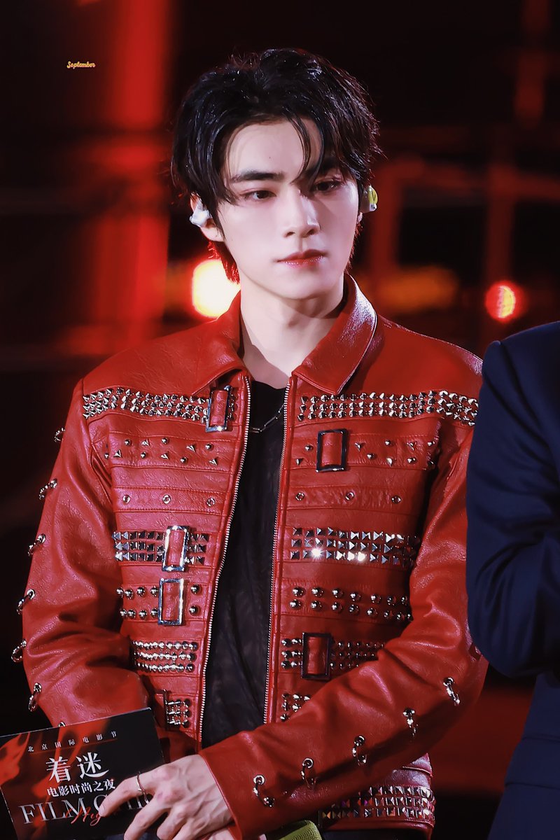 cesralkkk's tweet photo. 20260703 GuangZhou-BeiJing  INTERNATIONAL FILM FESTIVAL 

#샤오쥔 #肖俊 #XIAOJUN #威神V #WayV https://t.co/WLlRvJuf13