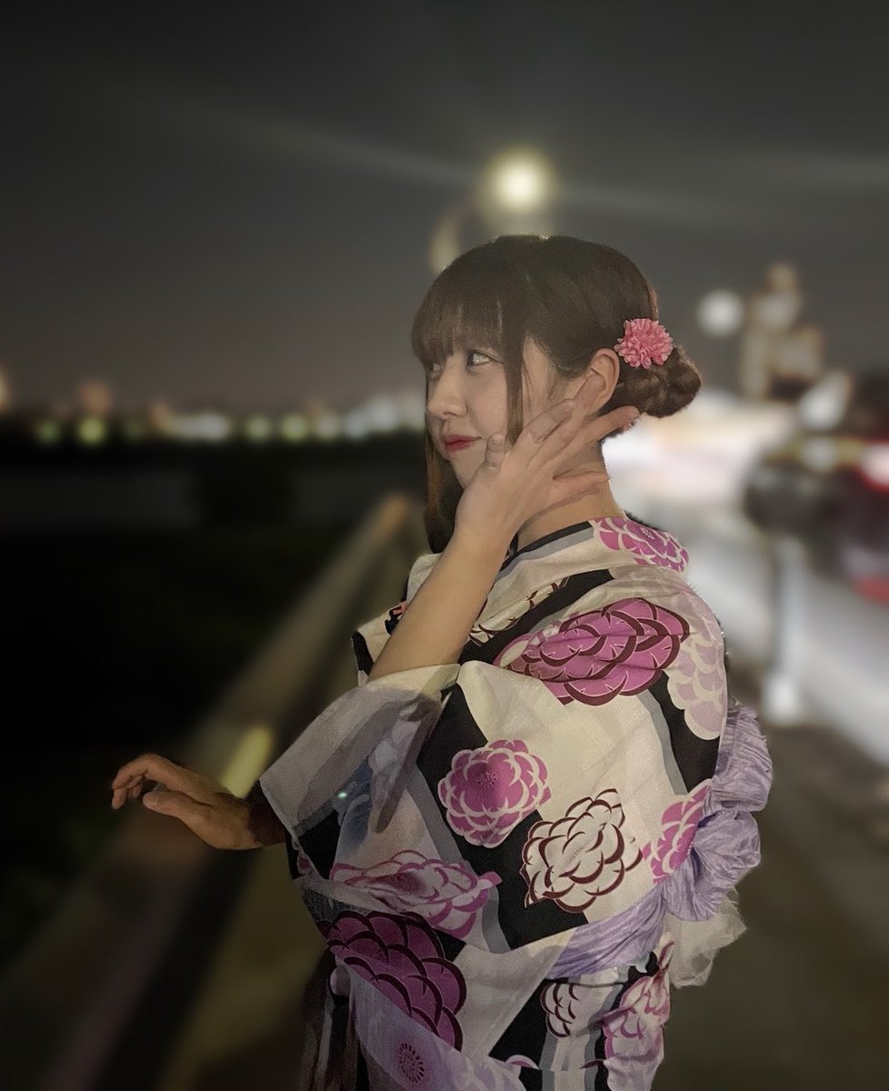 __SAKURA__GG's tweet photo. 🌸お給仕予定🌸

6日(月) 18時~22時30分
7日(火) 17時~23時🎋
8日(水) 18時~23時🎋
10日(金) 17時~23時
11日（土) 15時~23時

⚠️6日 22時30分閉店
⚠️(金)（土）深夜営業なし
🎋7日8日 七夕イベント🎋

来週もよろしくお願いしますೀ https://t.co/5w7GnOjDYr