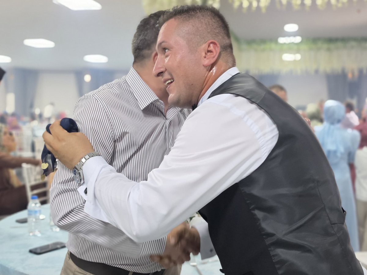 ma_balikesir's tweet photo. Gökhan Akay'ın kıymetli oğulları Gökhan Erdem ve Rafet Efe kardeşlerimizin sünnet cemiyetine katılarak mutluluklarına ortak olduk. Allah yavrularımızın diğer murvetlerini görmeyi nasip etsin. https://t.co/sGPRWzVpgD
