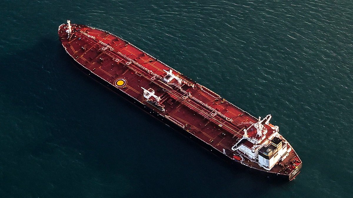 NavyLookout's tweet photo. 🇷🇺Russian shadow fleet tanker MV Smyrtos, seized by Royal Navy 3 weeks ago is still at anchor off Portland while authorities work out what to do with her and cargo of 100,000 tonnes of crude oil.

The captain is in custody but 24 crew members still on board. 

@transportgovuk is making regular deliveries  food, water and other essential supplies.

Believed 11 Russian shadow fleet tankers have transited UK waters since the seizure of Smyrtos - a notable reduction.