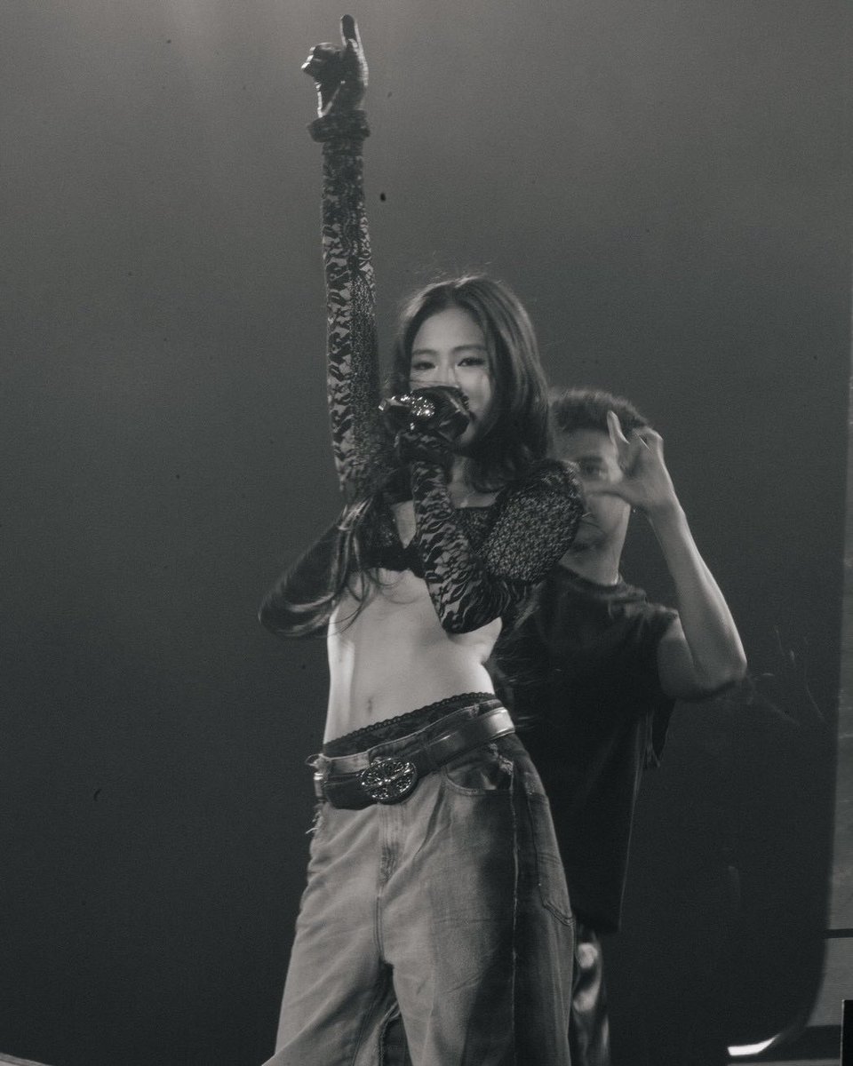 oddatelier's tweet photo. Moments from Roskilde Festival with JENNIE. Thank you to everyone who came out and shared this night with us. ✨

#JENNIE #제니 #OA https://t.co/3nBOmumx9I